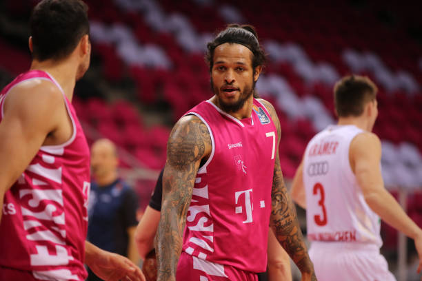 复出在即 复出在即