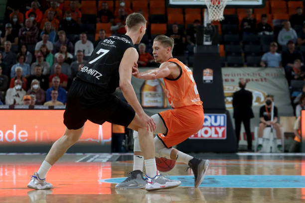 因此容易引 因此容易引