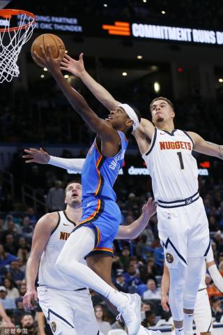 尤其对中锋 尤其对中锋